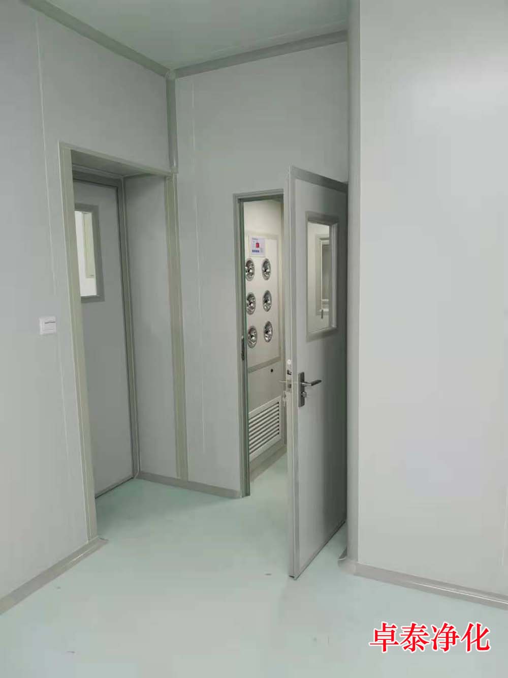 潔凈廠房、凈化車間中那些場所不適合安裝風淋室及風淋室意義